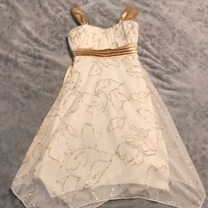 Girls size 8 formal dress